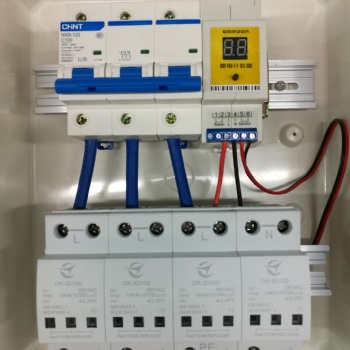 深圳雷歐力供應B級電源浪涌防雷箱 OK-DY380/60/X