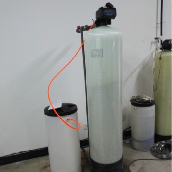 周口5噸軟化水設(shè)備 鍋爐水處理設(shè)備 全自動軟水器 軟水過濾裝置