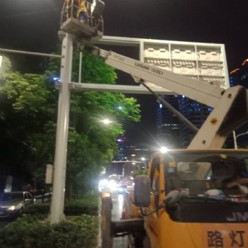 武漢市東西湖區(qū)吳家山升降車出租，武漢市東西湖區(qū)吳家山登高車出租，