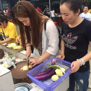 白云區(qū)團(tuán)建拓展野炊做飯游玩唱歌劃船的農(nóng)家樂(lè)帽峰山生態(tài)園