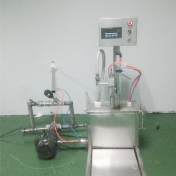 化工液體稱重中包裝灌裝機(jī)