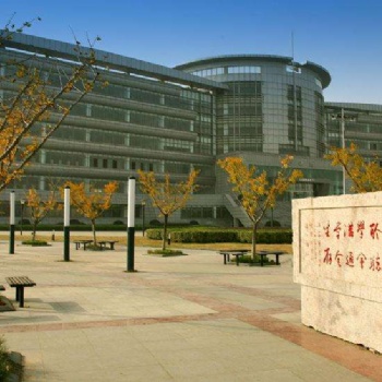 職業(yè)學(xué)院翻新，裝修，防水補(bǔ)漏