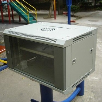 18U機(jī)柜廠家，冷軋鋼 送貨上門
