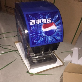 秦皇島三閥四閥可樂機免安裝碳酸飲料機冷飲機