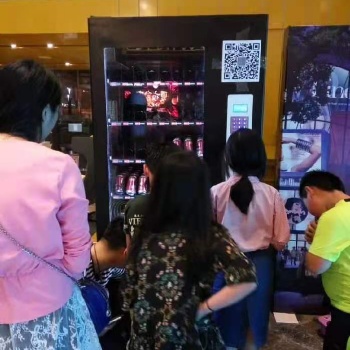 飲料吶喊機(jī)出租、飲料吶喊機(jī)喊出心里的憤怒
