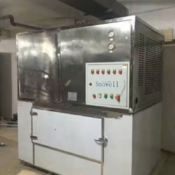 思諾威爾1噸顆粒方冰機