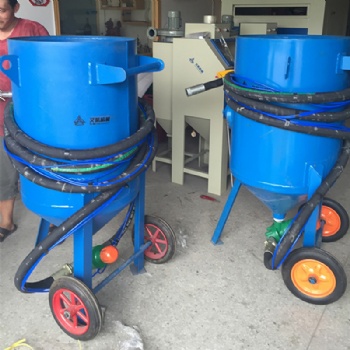 寧波開放式噴砂機 方型鐵管除銹設備無塵環保噴砂罐