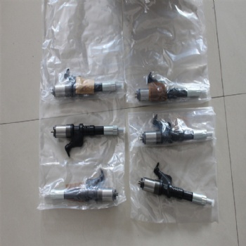小松 挖掘機配件 PC400-7噴油器6156-11-3300