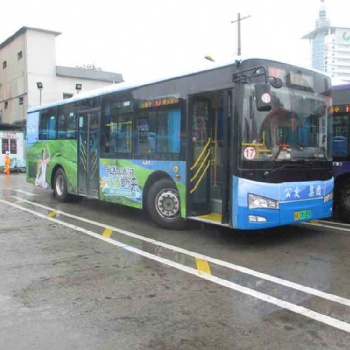 嵊州公交車車身廣告，嵊州公交車車體廣告，嵊州公交車車內(nèi)廣告