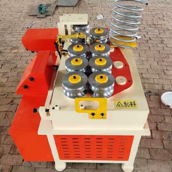  方管彎管一次成型機(jī) 數(shù)控平臺(tái)彎管機(jī)器 不銹鋼管折彎設(shè)備