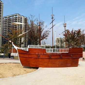 廠家定制公園景區廣場大型景觀海盜木船防腐處理