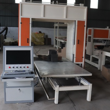 瓦楞紙，泡沫板，貓抓板數(shù)控造型切割機
