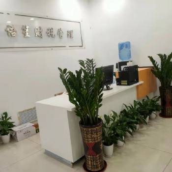 收三年以上深圳公司（小規模、一般納稅人都可以)