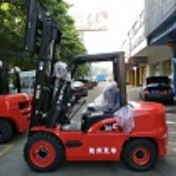 觀瀾竹村站叉車(chē)出租 茜坑站大叉車(chē)出租 長(zhǎng)湖站叉車(chē)出租電話