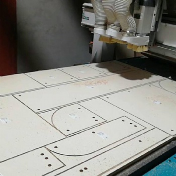 廠家生產的定制板式家具櫥柜衣柜數(shù)控開料機