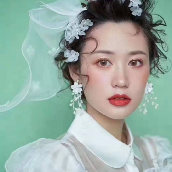 學(xué)美甲化妝來駐馬店玲麗讓你一邊學(xué)習(xí)一邊賺錢