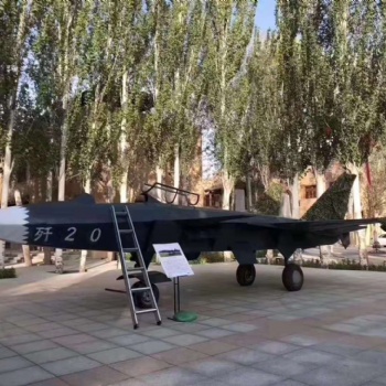 專業廠家做專業事，河南榮富廠家專業出租軍事展模型