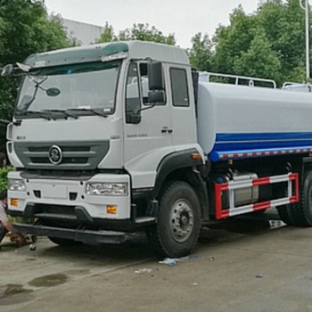 重汽斯太爾M5G國五園林環(huán)衛(wèi)綠化灑水車報價