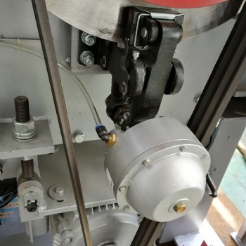 衛生隔離式洗衣機氣動抱閘