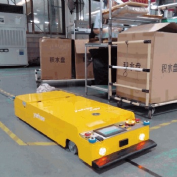 天津阿備默機器人 磁導(dǎo)航350kg潛伏牽引AGV