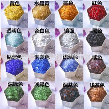 供應(yīng)微景觀用彩色玻璃砂 大塊玻璃砂 小區(qū)造景用砂