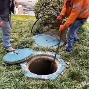 污水管道疏通電話(huà)在上海找黎馨公司肯定幫你解決問(wèn)題