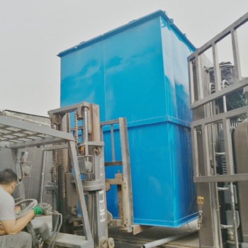環(huán)振科技大型鍋爐布袋除塵器 定制各型號除塵器 歡迎來電咨詢