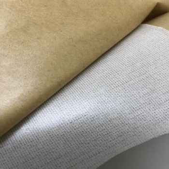 白色帶離型紙襯布 鞋材輔料粘力強(qiáng)不滲透定型布 鞋材箱包定型襯