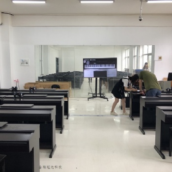 金瑞冠達數字音樂電鋼琴實訓教室建設
