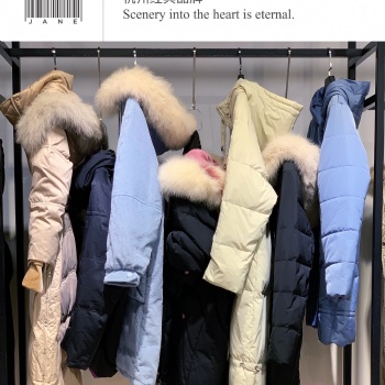 杭州品牌女裝尾貨中高檔品牌庫存女裝尾貨批發(fā)