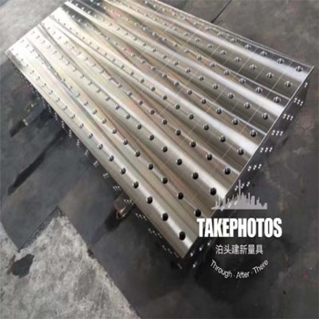 泊頭市建新鑄造量具 專業(yè)生產(chǎn)鑄鐵平臺 三維柔性焊接平臺 三坐標(biāo)平臺