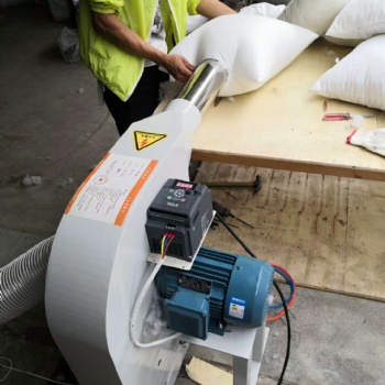 工廠直供充棉機(jī) 枕芯充棉機(jī) 充枕機(jī)成都制造廠
