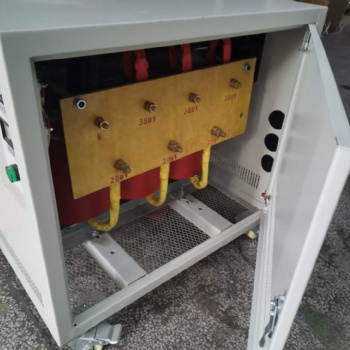 東莞三相隔離變壓器380V變220V、200V