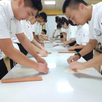 臨清蛋糕培訓學校地址