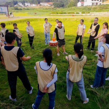 長沙周邊關于友誼合作感恩拼搏的拓展團隊