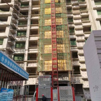 甘肅建筑施工升降機物料提升機sc200/200齒輪式施工電梯