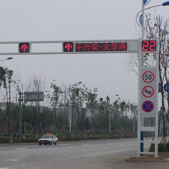 沈陽信號燈桿，框架信號燈桿，單懸臂信號燈，信號燈桿定制