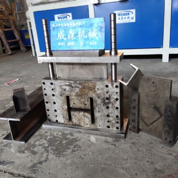 鐵管沖孔機 方管樓梯扶手 槽鋼角鐵 切斷下料 碳鋼管沖孔機