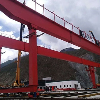軌道式集裝門(mén)式起重機(jī)