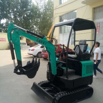 市政工程挖溝挖坑用18型履帶挖掘機破碎