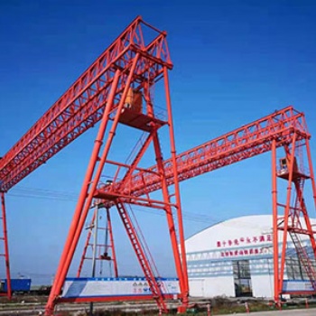 河遠(yuǎn)山龍門(mén)起重機(jī)廠家