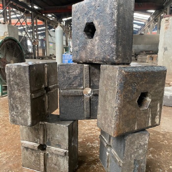 高鉻雙液復(fù)合錘頭 合金錘頭 制沙機(jī)錘頭 破碎機(jī)錘頭 雙金屬?gòu)?fù)合錘頭 篩板