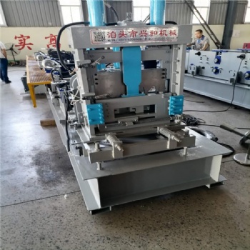 全自動(dòng)C型鋼機(jī)電腦換型C型鋼機(jī)檁條成型設(shè)備