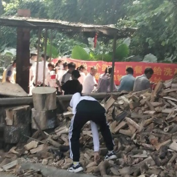 在東莞周邊可以柴火野炊做飯的農(nóng)家樂(lè)