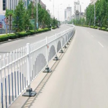 廠家人行道城市交通按全隔離防護市政道路護欄網交通道路市政護