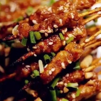 慈溪滸山學(xué)燒烤的地方 慈溪燒烤培訓(xùn) 特色錫紙燒烤培訓(xùn) 羊排的烤法