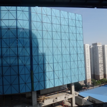 現貨供應爬架網 建筑安全圍網 建筑防護沖孔網 升降架 框架沖孔網
