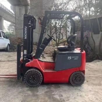 成都專(zhuān)業(yè)做電動(dòng)叉車(chē)買(mǎi)賣(mài)租賃！