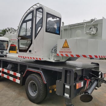 凱威重工國五16噸吊車 東風華神吊車 質量**