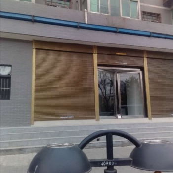 西安卷閘門整體施工 制作維修西安電動(dòng)卷簾門廠 抗風(fēng)門 提供維修
